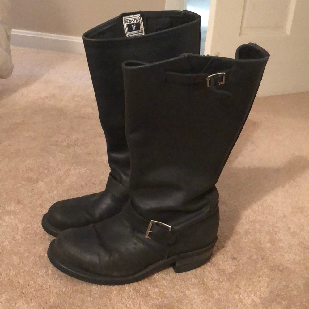 Frye Engineer boots size 8
